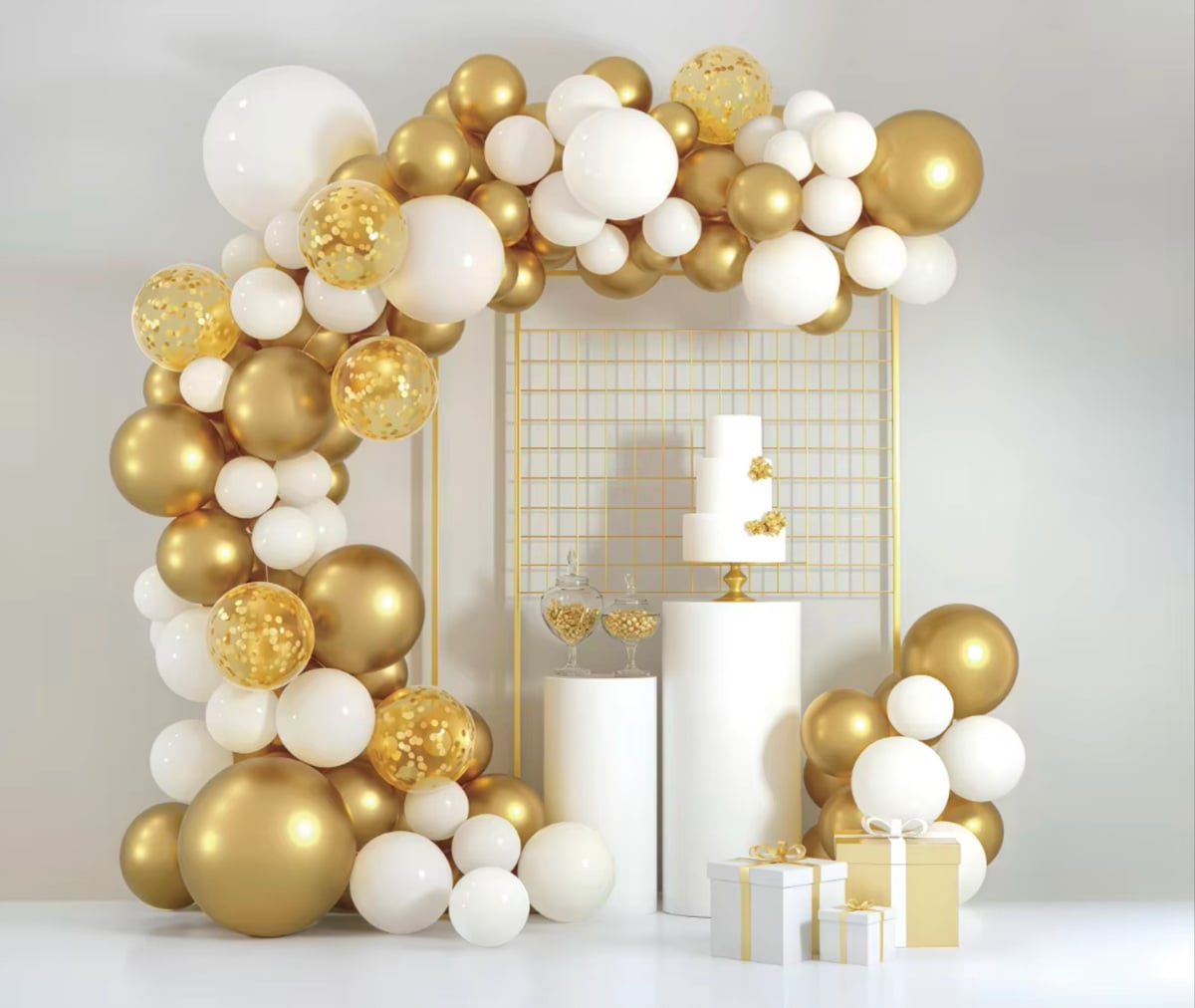 gold cake smash garland theme